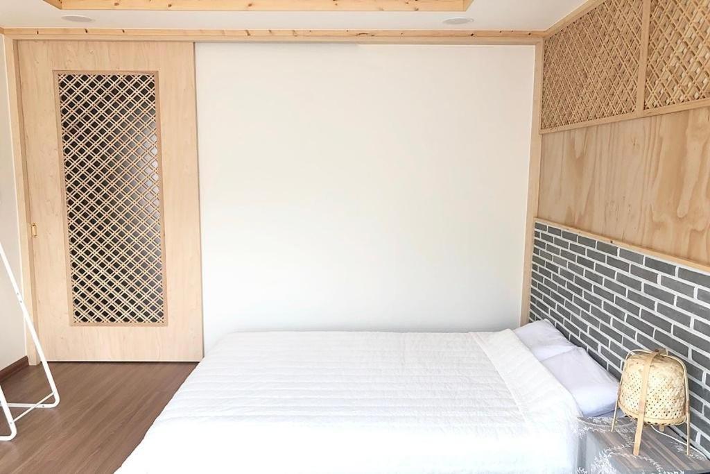 Cheukhu-Dong 19Street Guesthouse Mokpo Extérieur photo
